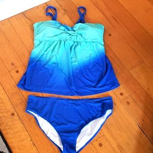 Blue to green ombre tankini